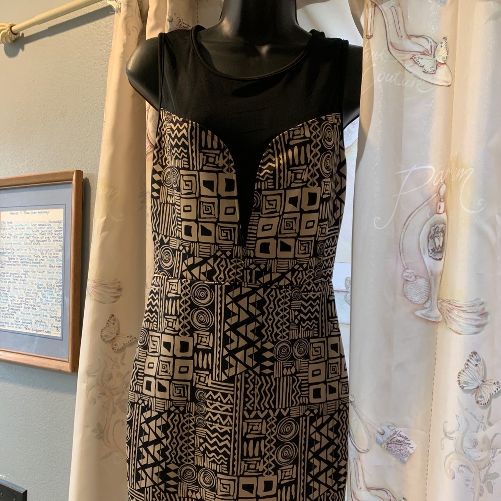 Beige and black dress size M